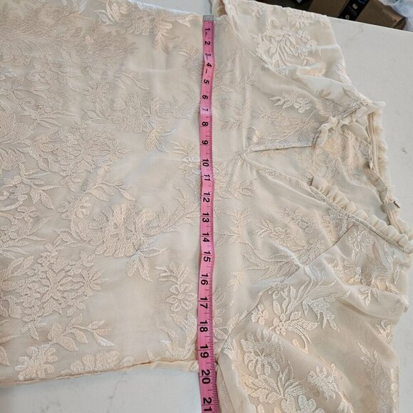 Soft Surroundings Small Floral Embroidered Jacquard Blouse Ivory Semi Sheer EUC! - Picture 10 of 12